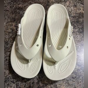 Crocs Classic Platform Flip Flops Women Size 9 Ivory Sandals